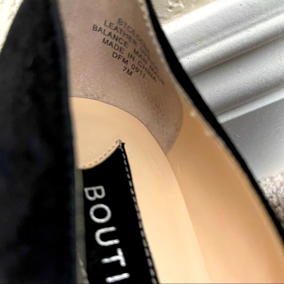 Boutique 9 Suede Wedge - Picture 10 of 10